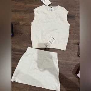 NWT White Floral Textured Sleeveless Top and Skirt Set